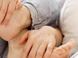 Beberapa mengalami jempol tidak bisa digerakkan dan ibu jari sakit. 9 Penyebab Tangan Kerap Dingin Health Liputan6 Com