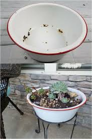 Farmhouse outdoor decor never goes out of style. 24 Diy Vintage Garden Decorations Ideas A Piece Of Rainbow