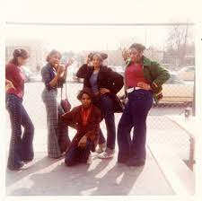 Wrangler thunderbird 70s vintage huge bell bottom jeans. Bell Bottoms Favorite Fashion Trend Of The 1970s Vintage Everyday