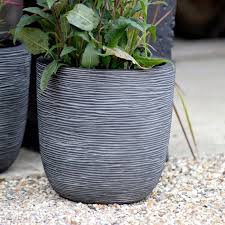 Part of the hearst uk fashion & beauty network house beautiful participates in various affiliate. Mercury Row Crux Round Pot Planter Amp Reviews Wayfair Co Uk Planter Pots Buy Plant Pots Garden Pots