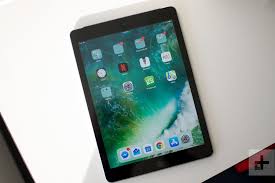 Apple Ipad 2018 Vs 10 5 Inch Ipad Pro Is The Pro Worth Extra Digital Trends Apple Ipad Ipad Pro Ipad