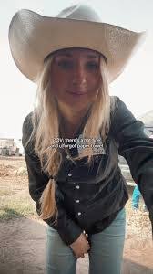 Lindsay Byars's Instagram, Twitter & Facebook