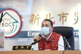 柯p拿最多他 他只有第一順位人員可以優先施打 但是台中和高雄比還是差很多 人口差不多 病例台中比較多 但是疫苗呵呵 tm這原始的分配方式是誰想到的？ Mqm0dn6rn61ncm