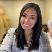 Ellen Lenihan's Instagram, Twitter & Facebook