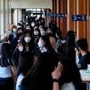 조선일보의 학부모 등교결정에 대한 스토리 이미지