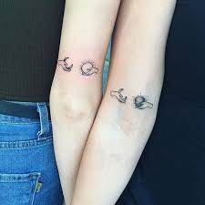 20 Meaningful Mother And Daughter Tattoos Tattoos For Daughters Mom Tattoos Mother Tattoos