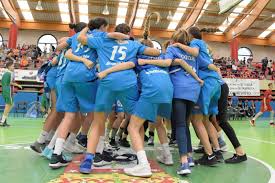 Las grandes ligas cuentan con 30 equipos divididos en la liga nacional y la liga americana, por lo que el calendario completo de las mayores es de 2,430 partidos por temporada. Por Que Los Deportes De Equipo Son Buenos En Edad Escolar