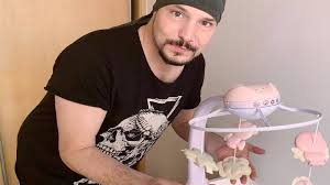 Druhé dítě až za „odměnu. Nastavajici Tatinek Bohus Matus Ukazal Pokojicek Pro Holcicku Takhle Bude Bydlet Nase Princezna Rika Zivotvcesku Cz