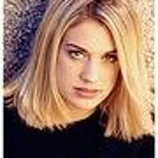 Whitney Mullins's Instagram, Twitter & Facebook