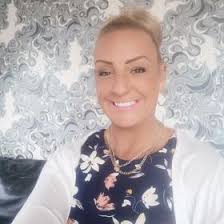 Leah Barton (barton1984)