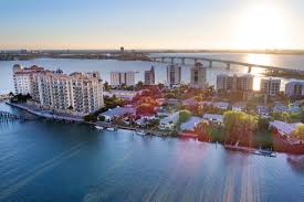Dutchman window & cleaning provides premium window cleaning and multiple building services including pressure washing. Window Cleaning Company Sarasota Fl
