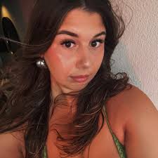 Has anyone by any chance got an ASOS discount code please? 🙏🏼 🥹 doing a  huge holiday shop for payday next week!