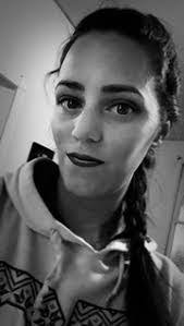 Tara Crocker's Instagram, Twitter & Facebook