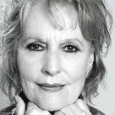 Hazel Bellamy: Meg Wynn Owen (geboren am 8. November 1939) ist ein Welsh  Schauspielerin , die am besten für ihre Rolle als bekannt Hazel Bellamy ,  geb. Forrest, in der TV-Serie Upstairs, Downstairs .