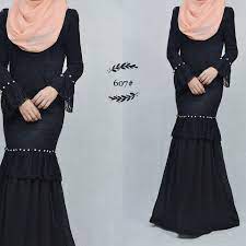 Jubah ini digunakan untuk menutup aurat wanita sesuai dengan syariat islam. Dress Dinner Hitam Off 64 Felasa Eu
