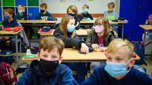Bislang ist es in niedersachsen den schulen überlassen, ob sie eine maskenpflicht einführen. Niedersachsen Schulerrat Fordert Maskenpflicht Im Unterricht Cnv Medien