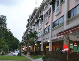 Bright and spacious, rooms at balmoral plaza are soberly. Balmoral Plaza