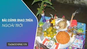 Ngoài mâm ngũ quả, bà cũng nấu thêm xôi chè và làm bánh lọc gói. Bai Cung Giao Thá»«a Ngoai Trá»i NÄƒm Canh Ty 2020 Chuáº©n Nháº¥t