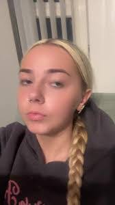 Amy Mackey's Instagram, Twitter & Facebook