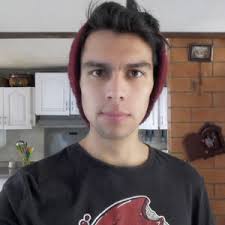 Hola, soy Harold Esteban. Andres me dejó esta recomendación en  PaseaPerros.com