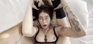 STEPSIS SHOWS ME JUST HOW FLEXIBLE SHE REALLY IS- ROSIE RIDER - XXX Video -  inXXX.com