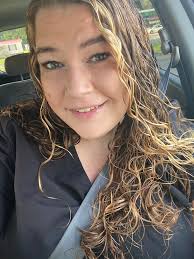 Anyone know the owners of this girl🤞🏻🤞🏻🤞🏻🤞🏻