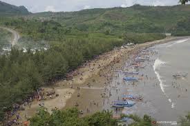 Praktis para wisatawan akan terkena rp. Tujuh Wisata Pantai Di Tulungagung Ini Wajib Dikunjungi Antara News Jawa Timur