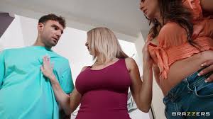 Silicone Tits film with GiGi Dior - PORNSTARS.TUBE