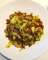 Meget Mad For Fa Kcal Hvis Du Ik Har Provet Det Her Endnu 300g Spidskal 1 Helt Rodlog 200g Hakket Oksekod 4 7 100g Champignon Spidskal Mad