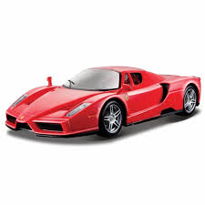 However, he left in 1939 to start up auto avio costruzioni in the scuderia's old headquarters. Enzo Ferrari Red Bburago 26006 1 24 Scale Diecast Model Toy Car Walmart Com Walmart Com
