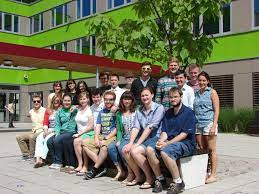 Leonardo project (supported by the european union) language competence through bilingual teaching at vocational colleges(bilvoc) author:frau dr. Besuch Von Us Amerikanischen Studenten Am Sbsz Jena Goschwitz 2013 Sbsz Jena Goschwitz Dein Weg In Die Zukunft