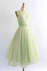 Vintage 1950s Fred Perlberg Lace And Sequin Bodice Party Dress 1950s Green Boat Neck Prom Dress Www Nosil Vintage Dresses Vintage Outfits Grad Dresses Long