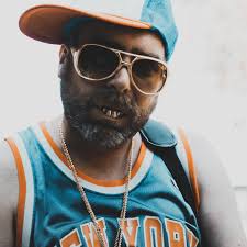 DJ Buddy Cooper has been bringing some serious style to Bend Burlesque  since '07. Props to this man! 📸: @dheltron2000 #trashyBBQ