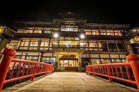 スレッド 千と千尋の神隠しかな より 山形県銀山温泉の能登屋旅館が海外で話題を集めていたので反応をまとめました 引用 reddit reddit 海外の反応 1スレ主千と千尋の神隠しかな 2万国アノニマスさん息を殺して渡れよ3万国アノニマスさん どの豚が君の両親か分