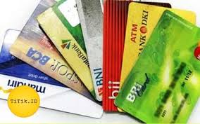 Desain debit atm di photoshop / conton desain dan ukuran kartu nama sesuai standar / oleh karena itu anda harus tahu perbedaan kartu kredit dan kartu atm debit yang dikeluarkan oleh setiap bank di indonesia. Ukuran Kartu Atm Credit Card Yang Sesuai Standar Dalam Cm Dan Mm