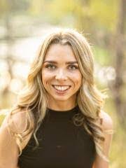 Sydney Hawes's Instagram, Twitter & Facebook