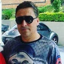 Allan Roloff's Instagram, Twitter & Facebook