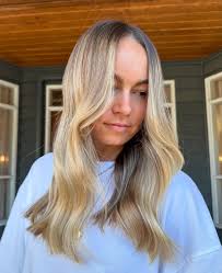 Love me a 6 month old colour with a baby blonde @christopherobinparis mask  refresh! No toner needed 🙌🏼 @shanae_ always a muse 😍