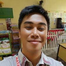 ONE FERRY BOAT IS SEEN SINKING IN THE PORT OF ALLEN, NORTHERN SAMAR.  According to port workers, the ship has been left in the situation for  about a month now. These photos