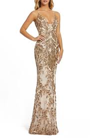 This long dress is made of embroidered lace and a bodice to balance your figure. Mac Duggal Nordstrom