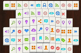 If you love to play online games, there are dozens of sites from which to choose. Games Online Jigsaw Puzzles