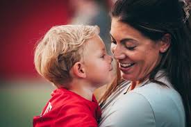 THREE! 🥹 My first (human) baby is three today and I'm all the emotions.  We've been learning life together for more than 1,000 days… And each day  has been a journey, a