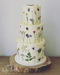 Edible Flower Decorated Wedding Cake Wedding Cake Edible Flowers Edible Wedding Cake Decorations Birthday Cake With Flowers
