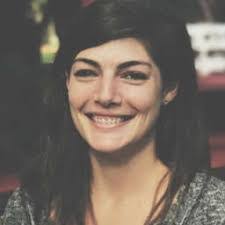 Samantha August's Instagram, Twitter & Facebook