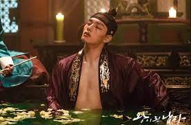 He began his career as a child actor, notably in the television dramas giant, moon embracing the sun, and missing you. Yeo Jin Goo Scores A Pleasing Trifecta With Three Successive Tv Dramas In 2019