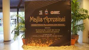 Pelajaran penting dari pengalaman menjadi relawan literasi ntb. Majlis Apresiasi Kementerian Pelajaran Dan Inovasi Negeri Sabah Bersama Yb Datuk Dr Yusof Bin Yacob Kementerian Sains Teknologi Dan Inovasi Sabah