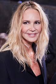 Elle Macpherson Gets Candid About Past Struggles With Alcohol