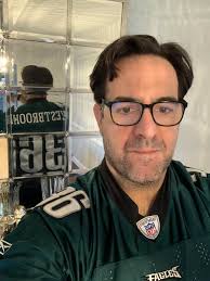 This picture goes with the jersey!!!