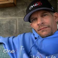 Hello Atin and Casuals.. I proudly introduced you, our untold stories  behind streaming. Forever be thankful to 1ZGEMSQUAD because aside from  freebies, concert tickets, prizes.. i also found new friends here. Happy