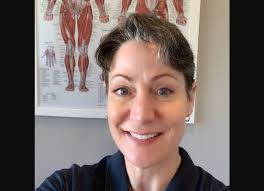 Rachael Dixon's Instagram, Twitter & Facebook